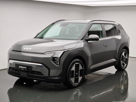 First vehicle image First vehicle image