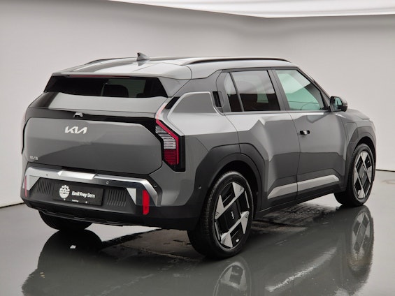 Vehicle image 2 Vehicle image 2