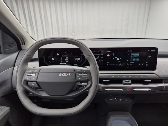 Vehicle image 6 Vehicle image 6