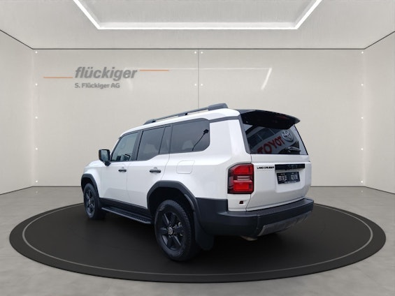 Vehicle image 6 Vehicle image 6