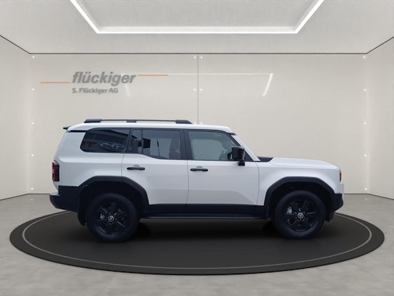 Vehicle image 3 Vehicle image 3