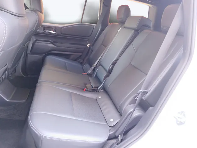 Toyota Land Cruiser 2.8 D Style