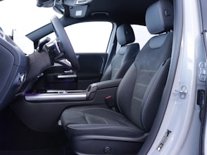 Vehicle image MERCEDES-BENZ GLA 200 Night Star AMG Line