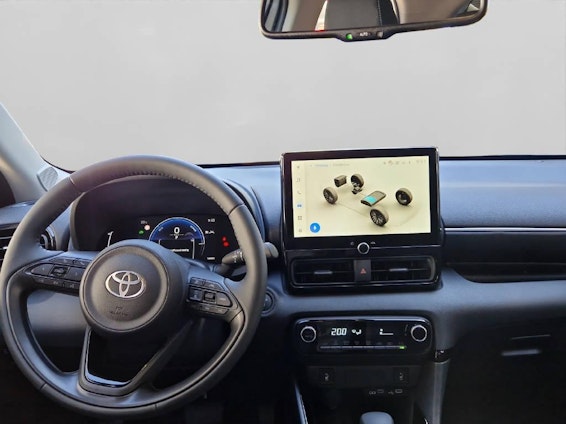 Vehicle image 13 Vehicle image 13