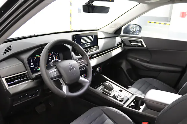 Mitsubishi Outlander 2.4 PHEV Intense 4x4, Leasing dès 0.8 %