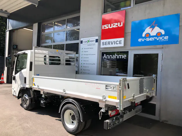 Isuzu M21 Kab.-Ch. E DR 1.9 Ddi TT