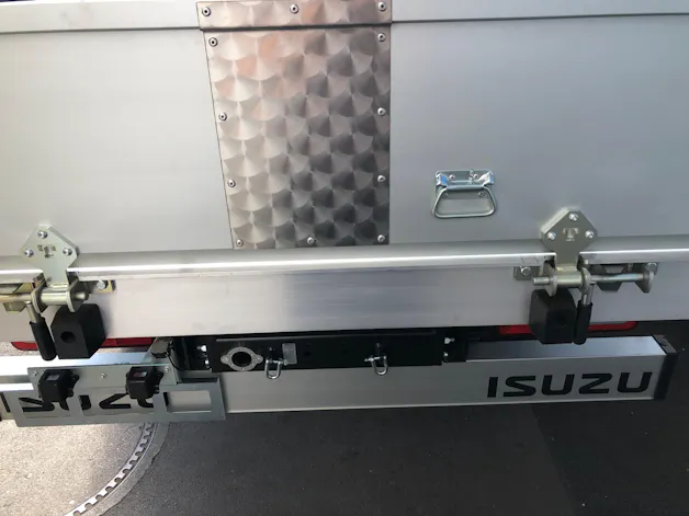 Isuzu M21 Kab.-Ch. E DR 1.9 Ddi TT