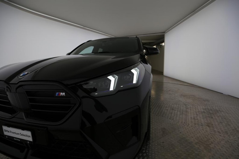 Vehicle image BMW X2