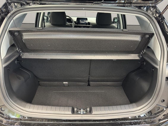 Vehicle image 10 Vehicle image 10