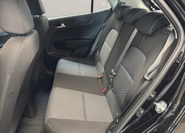 Vehicle image 13 Vehicle image 13