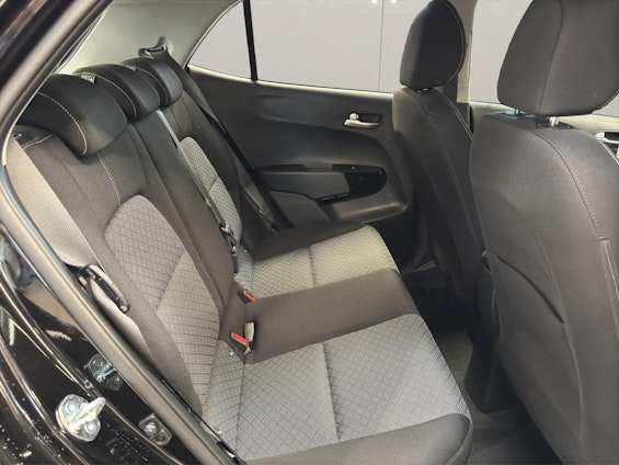 Vehicle image 10 Vehicle image 10