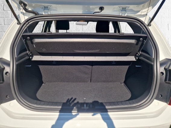 Vehicle image 19 Vehicle image 19