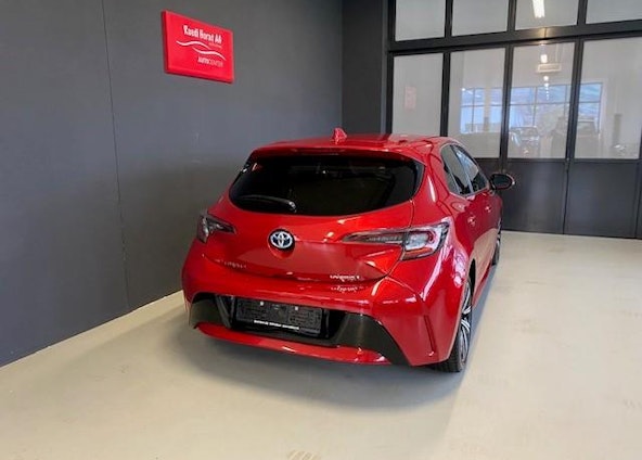 Vehicle image 4 Vehicle image 4