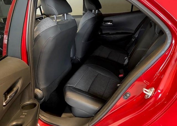 Vehicle image 9 Vehicle image 9