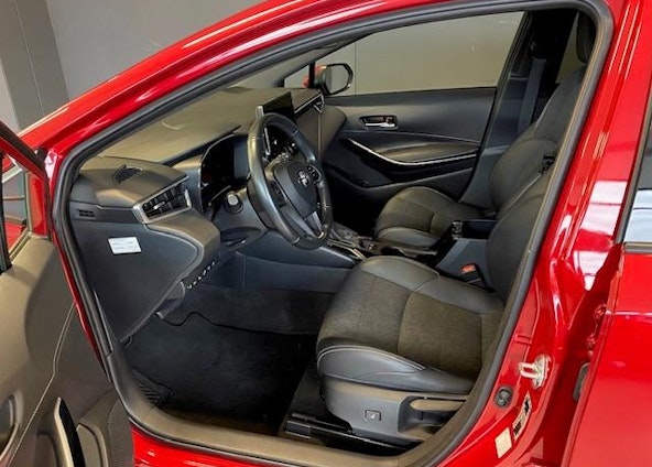 Vehicle image 8 Vehicle image 8