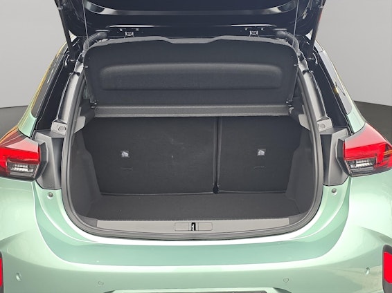 Vehicle image 7 Vehicle image 7