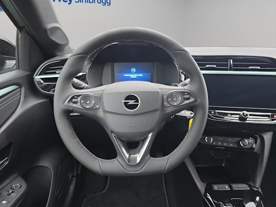 Vehicle image 4 Vehicle image 4