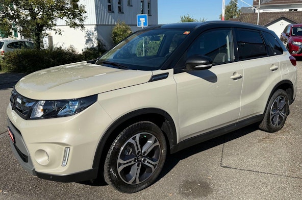 First vehicle image