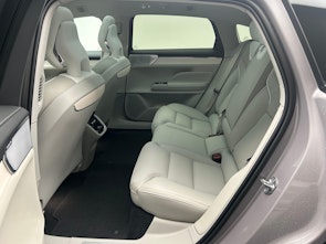 Vehicle image VOLVO ES90 Ultra