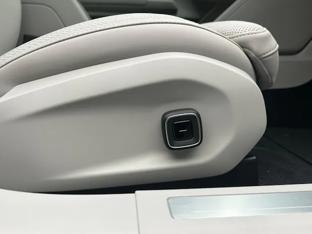 Volvo ES90 Ultra