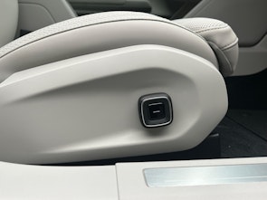 Vehicle image VOLVO ES90 Ultra