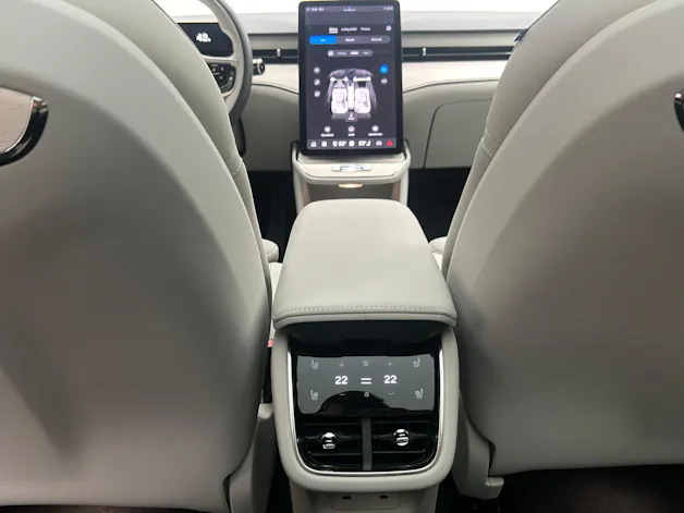 Volvo ES90 Ultra