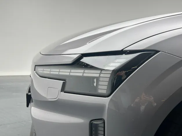 Volvo ES90 Ultra