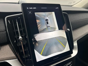 Vehicle image VOLVO XC90 2.0 T8 TE Ultra Dark eAWD