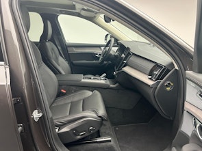 Vehicle image VOLVO XC90 2.0 T8 TE Ultra Bright eAWD