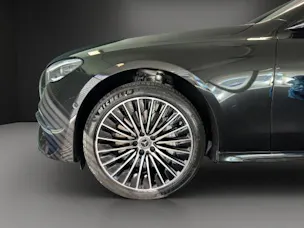 Mercedes-Benz E 300 de 4M 9G-Tronic