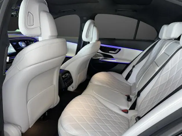 Mercedes-Benz E 300 de 4M 9G-Tronic