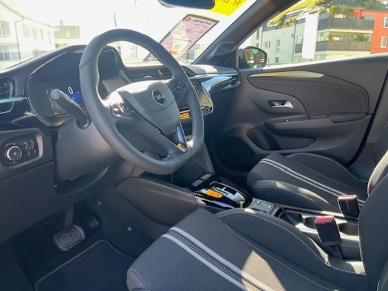 Vehicle image 8 Vehicle image 8