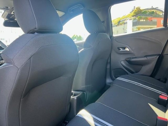 Vehicle image 7 Vehicle image 7