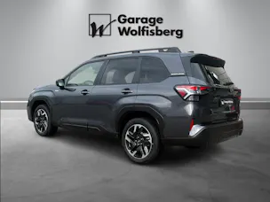 Subaru Forester Station 2.0i e-Boxer Swiss Plus