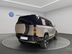 https://vehicle.imgix.net/4018492/a922e9af-748f-4c19-bc34-3aee58fcd1f9.jpg