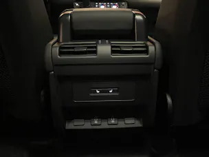 Land Rover Defender 110 2.0 P300e X-Dynamic SE (Plug-in Hybrid)