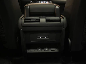 immagine del veicolo LAND ROVER Defender 110 2.0 P300e X-Dynamic SE (Plug-in Hybrid)