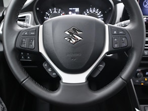 Vehicle image SUZUKI S-Cross 1.4 T Compact Top Hybrid 4x4