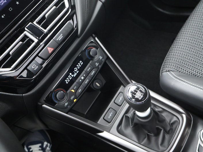 Vehicle image SUZUKI S-CROSS