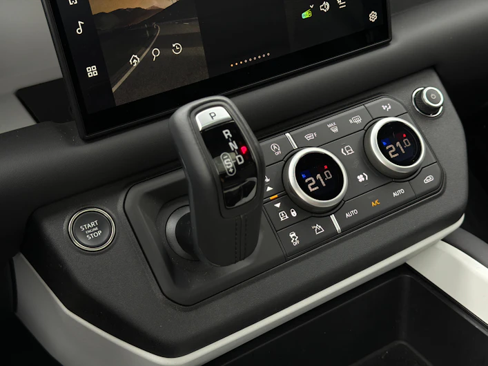 immagine del veicolo LAND ROVER DEFENDER