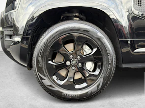 immagine del veicolo LAND ROVER Defender 110 3.0 D I6 300 X-Dynamic HSE