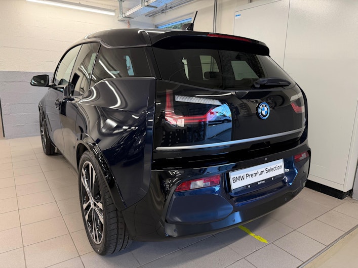Vehicle image BMW i3