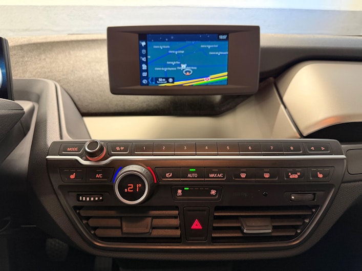 Vehicle image BMW i3