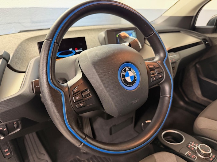 Vehicle image BMW i3