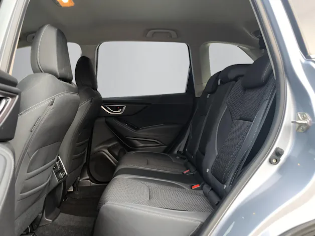 Subaru Forester Station 2.0i e-Boxer Swiss Plus
