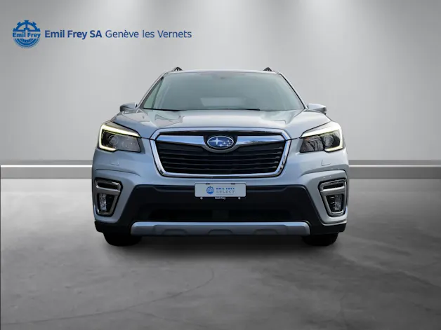 Subaru Forester Station 2.0i e-Boxer Swiss Plus
