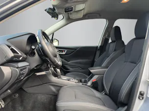 Subaru Forester Station 2.0i e-Boxer Swiss Plus