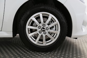 Vehicle image TOYOTA Yaris 1.5 VVT-i HSD Trend