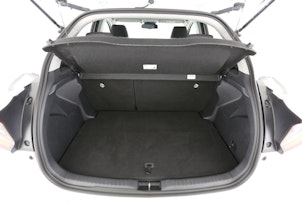 Vehicle image TOYOTA Yaris 1.5 VVT-i HSD Trend