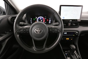 Vehicle image TOYOTA Yaris 1.5 VVT-i HSD Trend